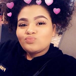 Meet your Posher, Lynn